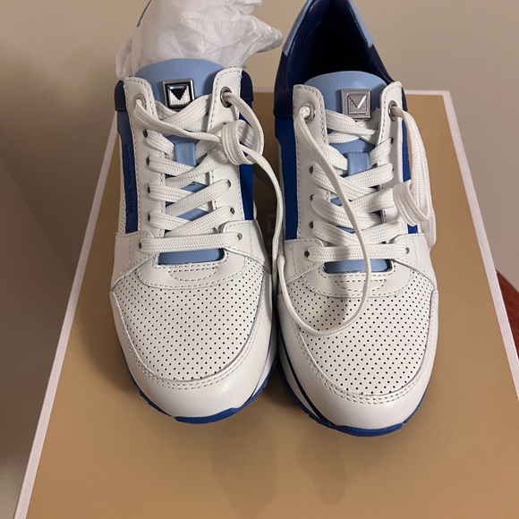 Michael Kors Billie Trainer (New, Size 6) - Picture 2 of 5